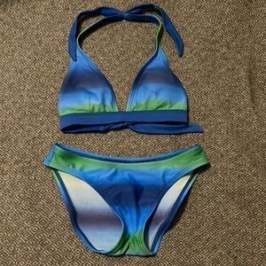 Patagonia Ombre bikini swim TOP size xs blue green